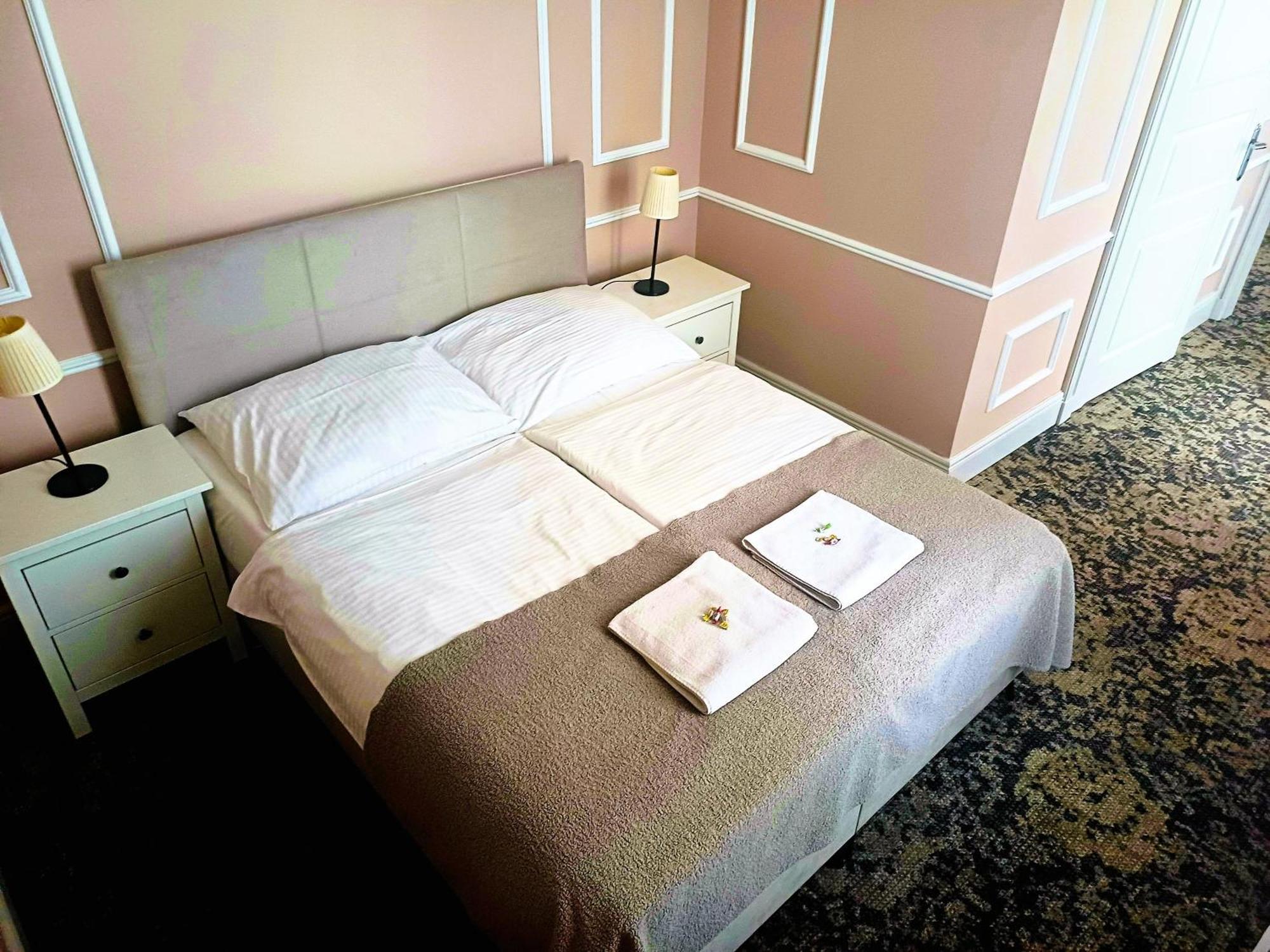 Aparthotel Platinum Apartamenty Иновроцлав Экстерьер фото